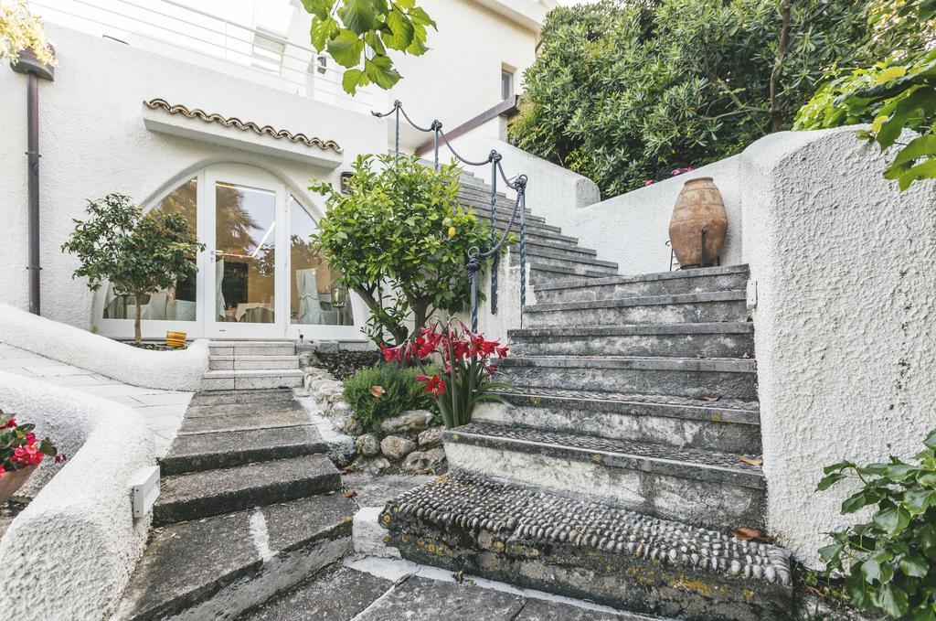 Villa Vignola Hotel Vasto Exterior photo
